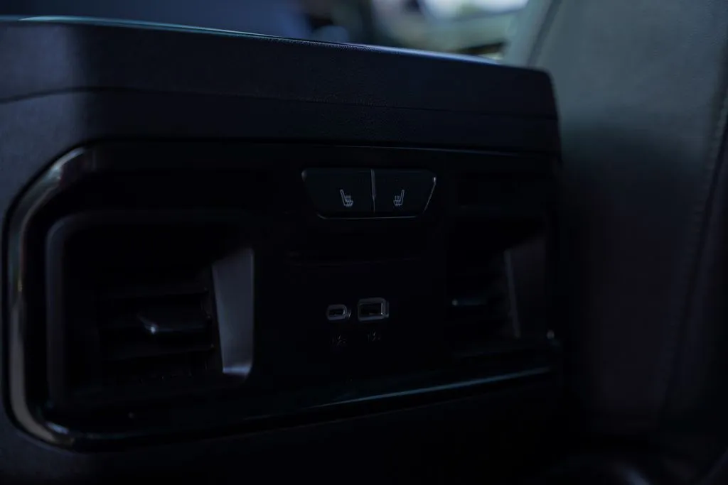 2024 GMC Sierra 1500 AT4 - Photo 40