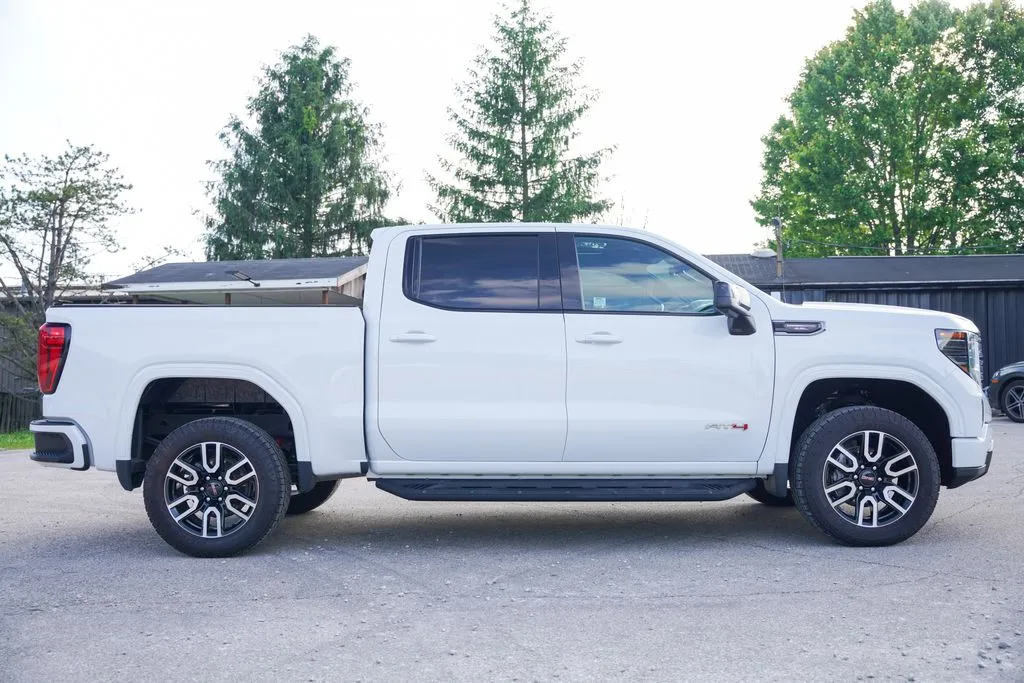 2024 GMC Sierra 1500 AT4 - Photo 10