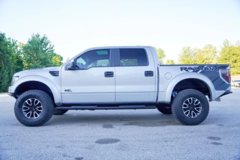 More photos of 2013 Ford F-150 SVT Raptor at Foreign Auto Connect, IN