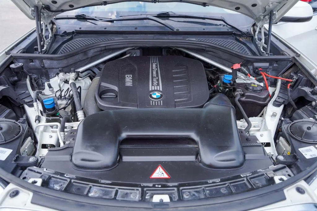 2015 BMW X5 xDrive35d - Photo 42