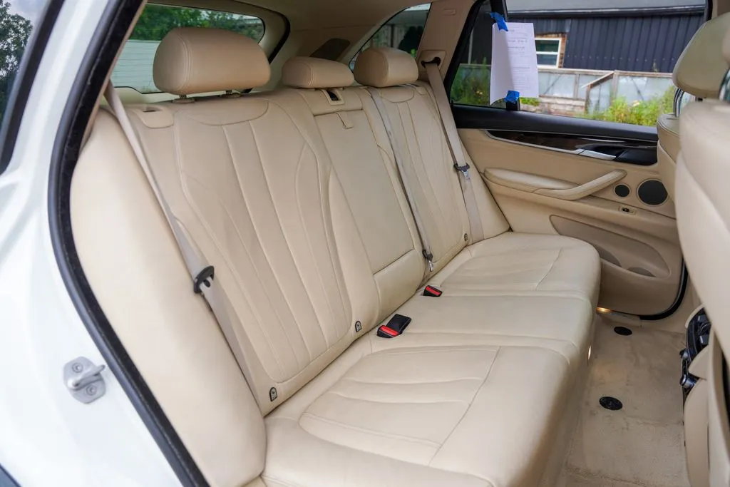 2015 BMW X5 xDrive35d - Photo 38