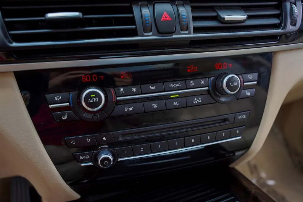 2015 BMW X5 xDrive35d - Photo 25