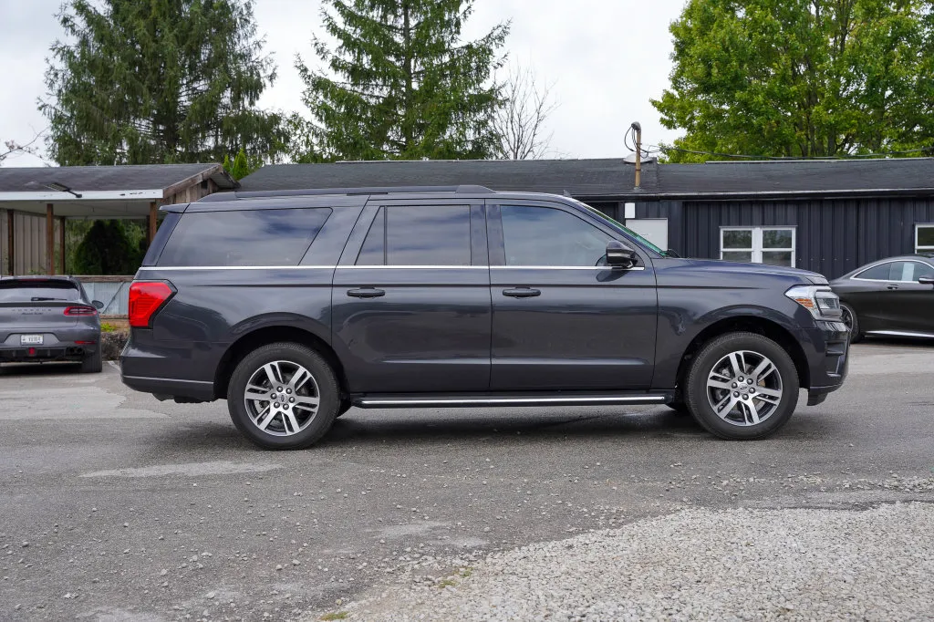 2022 Ford Expedition XLT - Photo 10