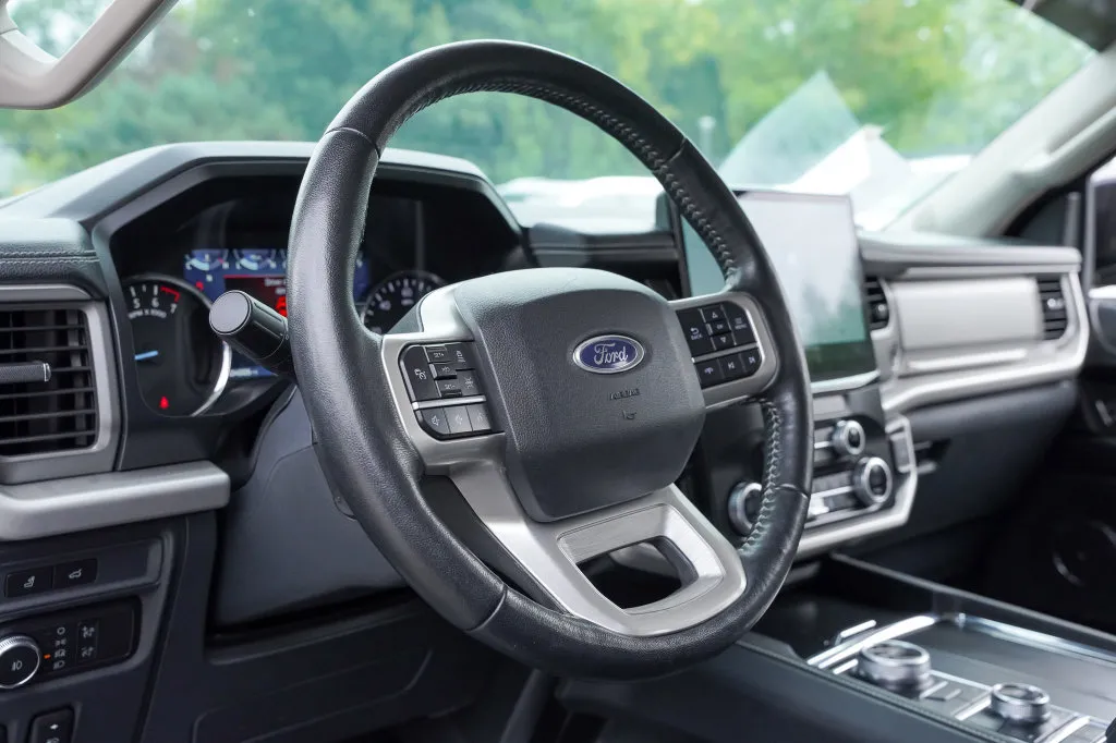 2022 Ford Expedition XLT - Photo 14