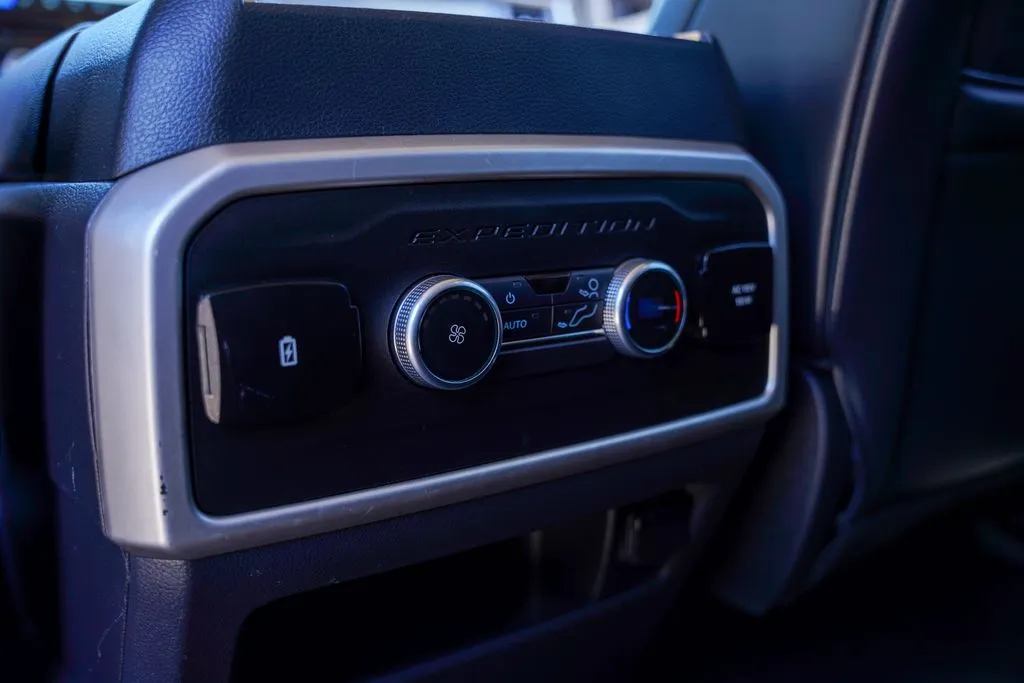 2022 Ford Expedition XLT - Photo 30