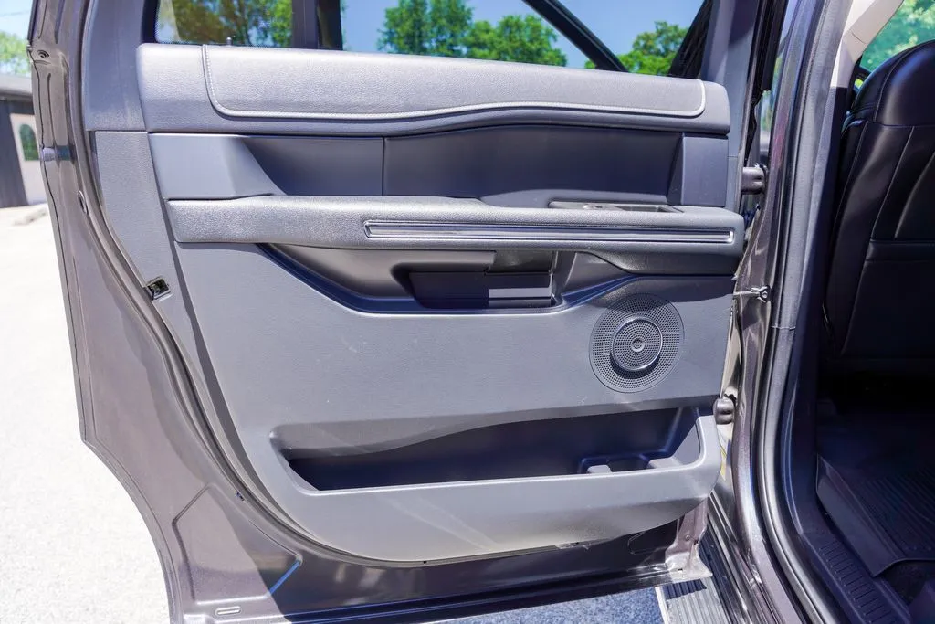 2022 Ford Expedition XLT - Photo 28