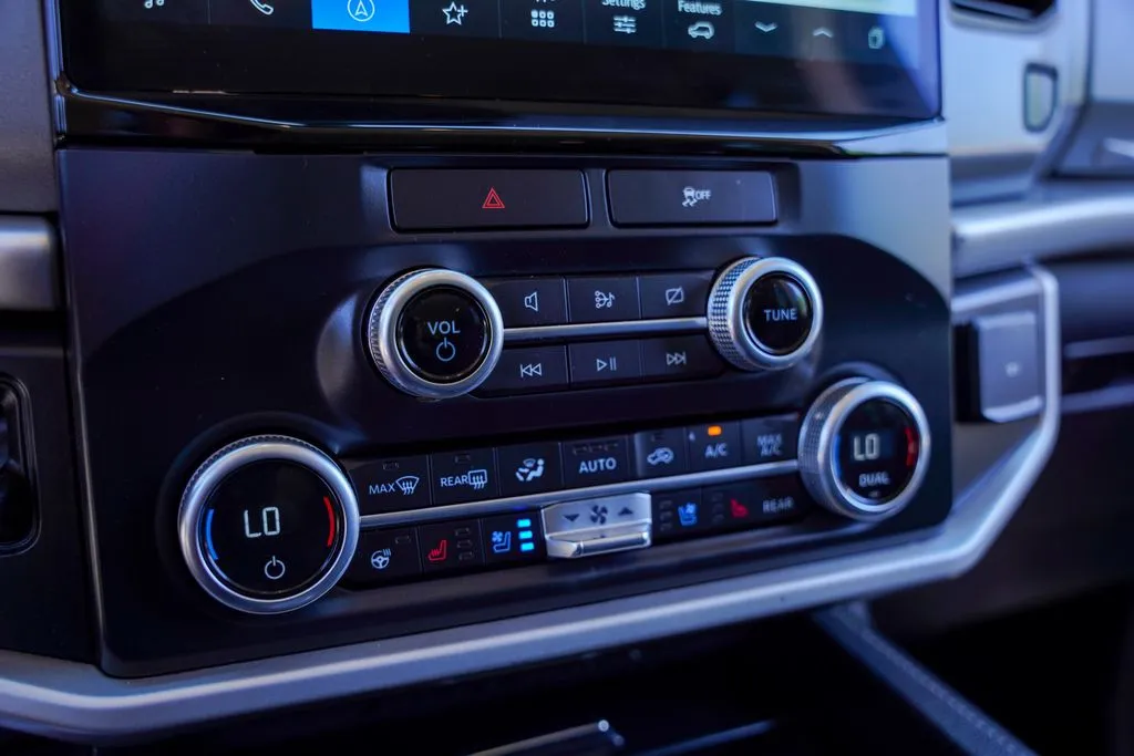 2022 Ford Expedition XLT - Photo 22