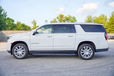 More photos of 2021 Chevrolet Suburban High Country at Foreign Auto Connect, IN