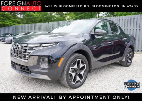 Black 2023 Hyundai Santa Cruz Limited for sale in Bloomington, IN