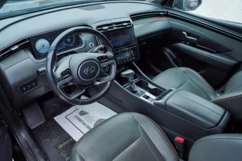 More photos of 2023 Hyundai Santa Cruz Limited at Foreign Auto Connect, IN