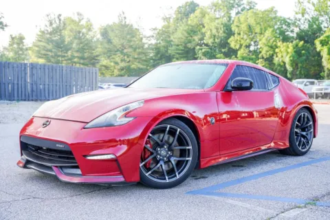 Photos of 2017 Nissan 370Z NISMO Tech for sale in Bloomington, IN at Foreign Auto Connect