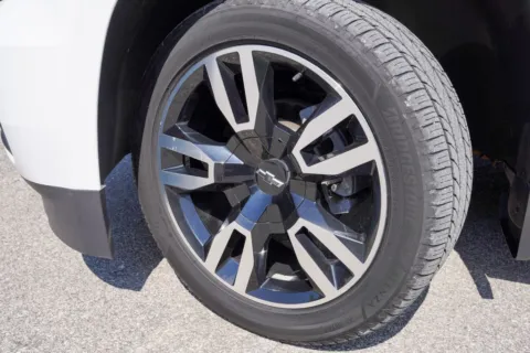 More photos of 2018 Chevrolet Tahoe Premier at Foreign Auto Connect, IN