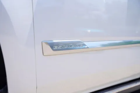 More photos of 2020 Cadillac Escalade Platinum Edition at Foreign Auto Connect, IN