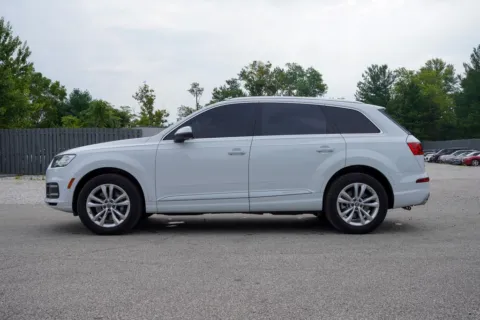 More photos of 2018 Audi Q7 3.0T Premium Plus at Foreign Auto Connect, IN