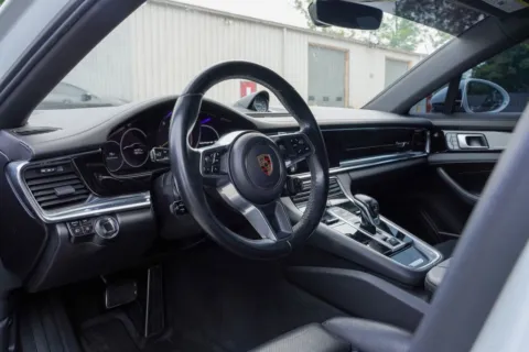 More photos of 2020 Porsche Panamera E-Hybrid 4 10 Years Edition at Foreign Auto Connect, IN