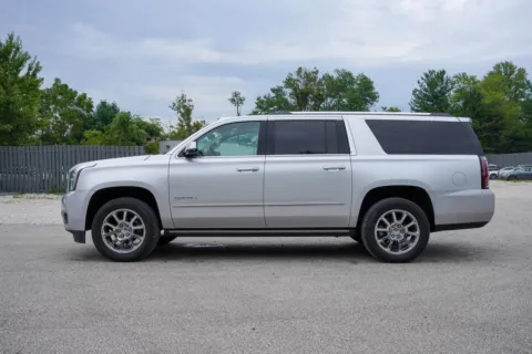 More photos of 2017 GMC Yukon XL Denali at Foreign Auto Connect, IN