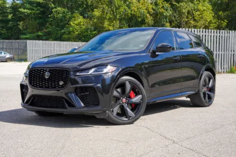 Photos of 2022 Jaguar F-PACE SVR for sale in Bloomington, IN at Foreign Auto Connect