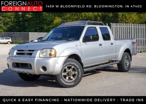 Silver 2004 Nissan Frontier XE for sale in Bloomington, IN