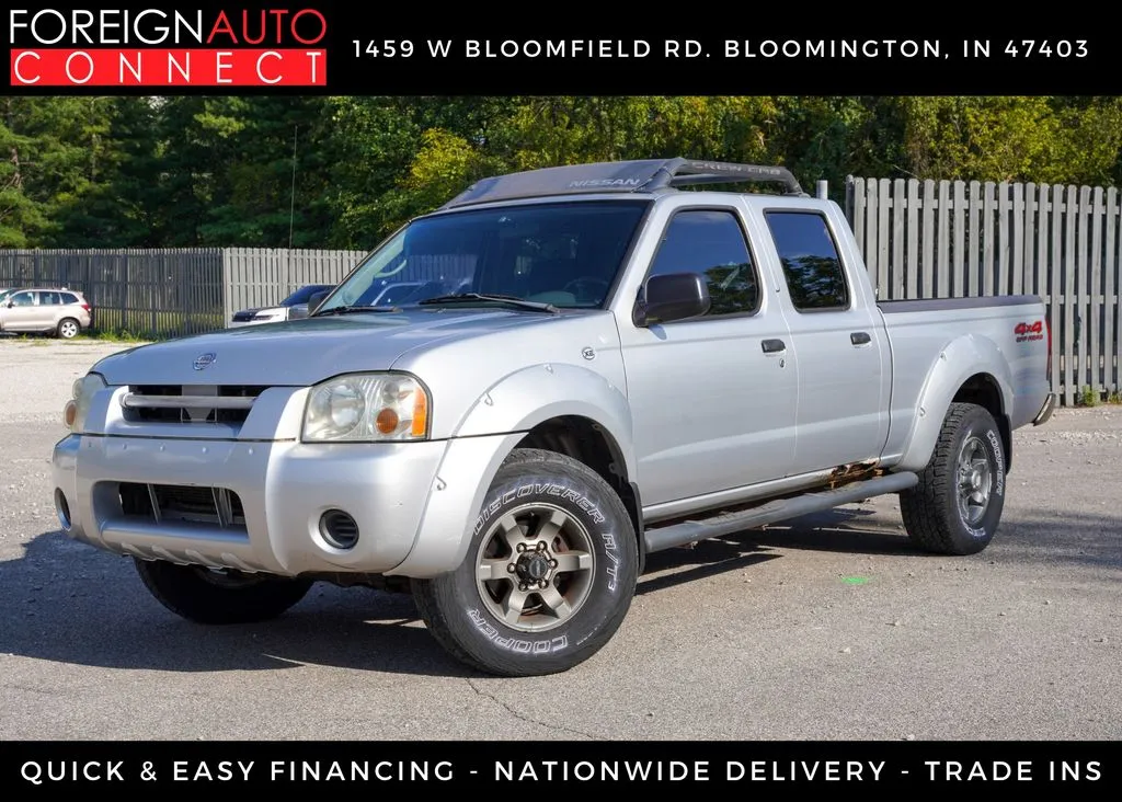 Silver 2004 Nissan Frontier XE for sale in Bloomington, IN