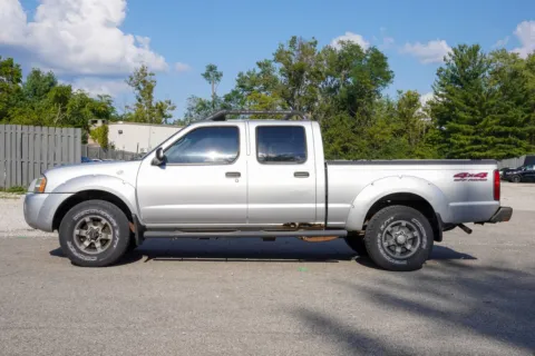 More photos of 2004 Nissan Frontier XE at Foreign Auto Connect, IN