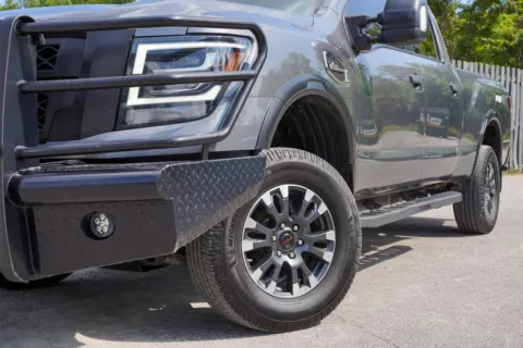 More photos of 2021 Nissan Titan XD PRO-4X at Foreign Auto Connect, IN