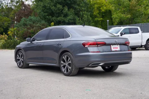 More photos of 2021 Volkswagen Passat 2.0T SE at Foreign Auto Connect, IN