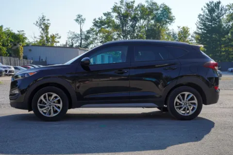More photos of 2017 Hyundai Tucson SE at Foreign Auto Connect, IN