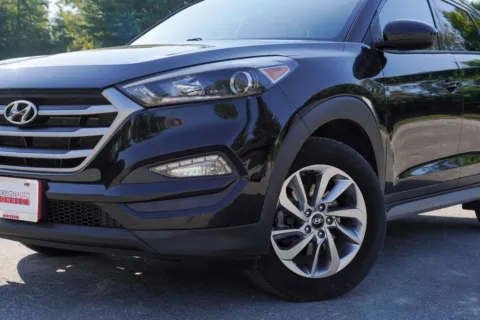 More photos of 2017 Hyundai Tucson SE at Foreign Auto Connect, IN