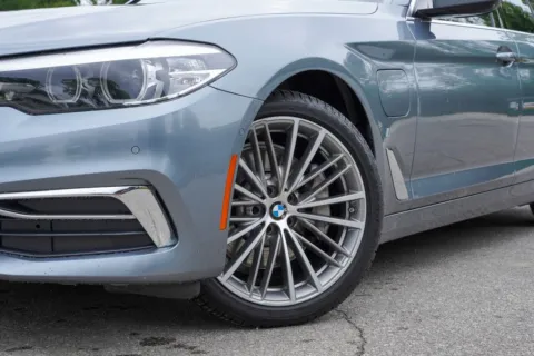 More photos of 2019 BMW 5 Series 530e iPerformance at Foreign Auto Connect, IN