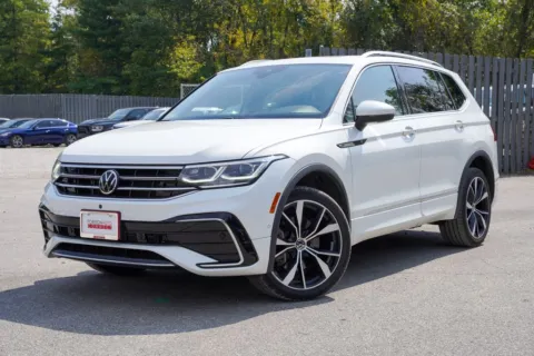 Photos of 2022 Volkswagen Tiguan 2.0T SEL R-Line for sale in Bloomington, IN at Foreign Auto Connect