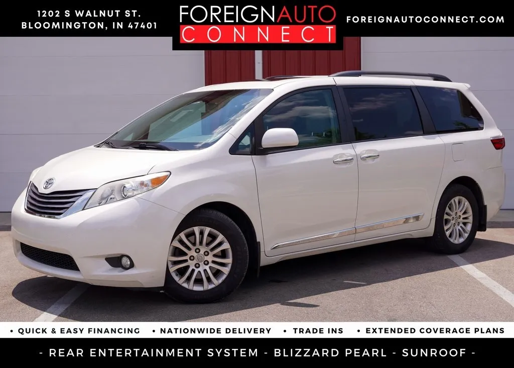 Used 2017 Toyota Sienna XLE Premium for sale in Bloomington, IN at