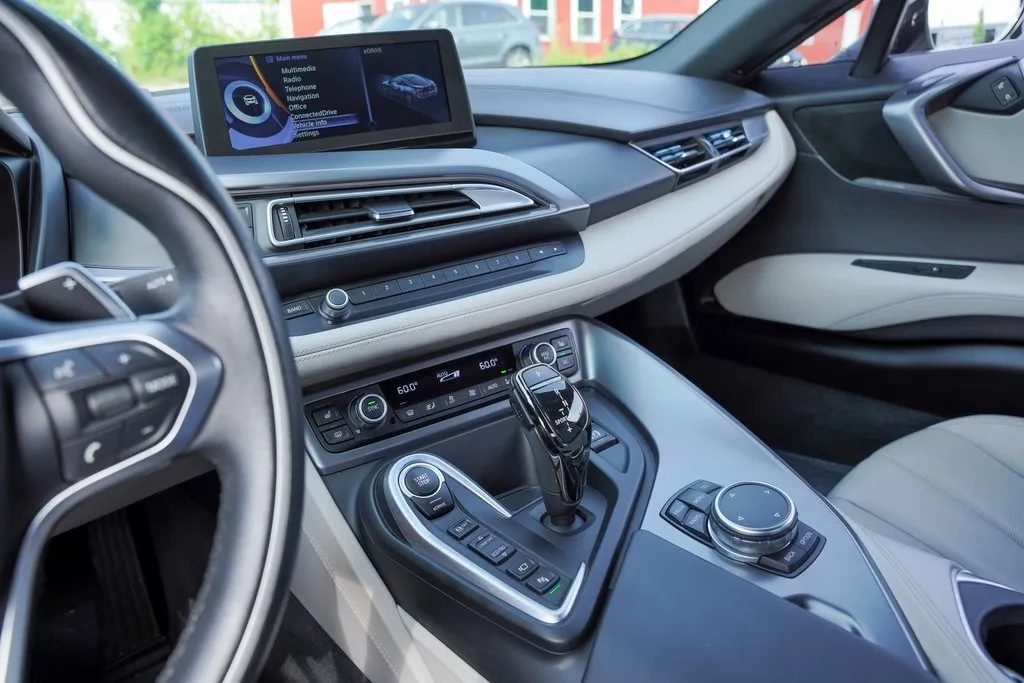2015 Bmw i8 8-Series photo 19