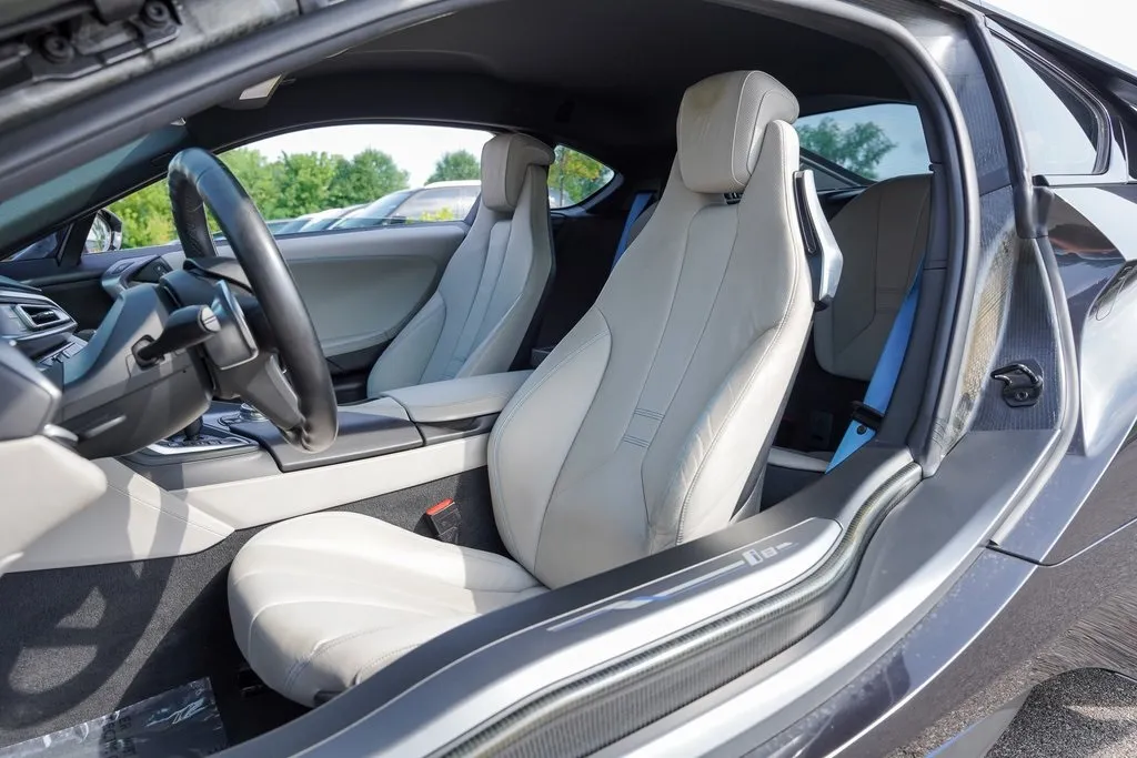 2015 Bmw i8 8-Series photo 22