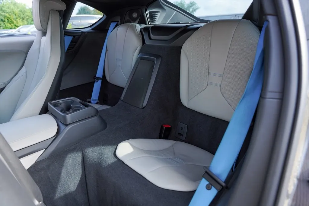 2015 Bmw i8 8-Series photo 35