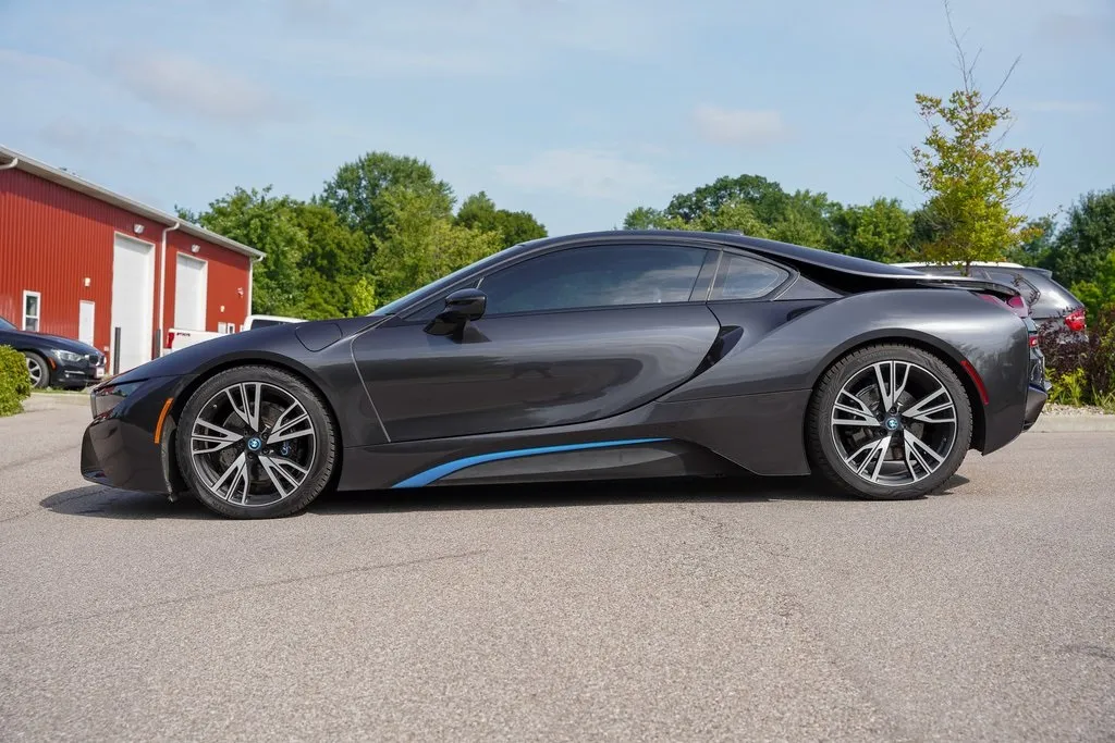 2015 Bmw i8 8-Series photo 3