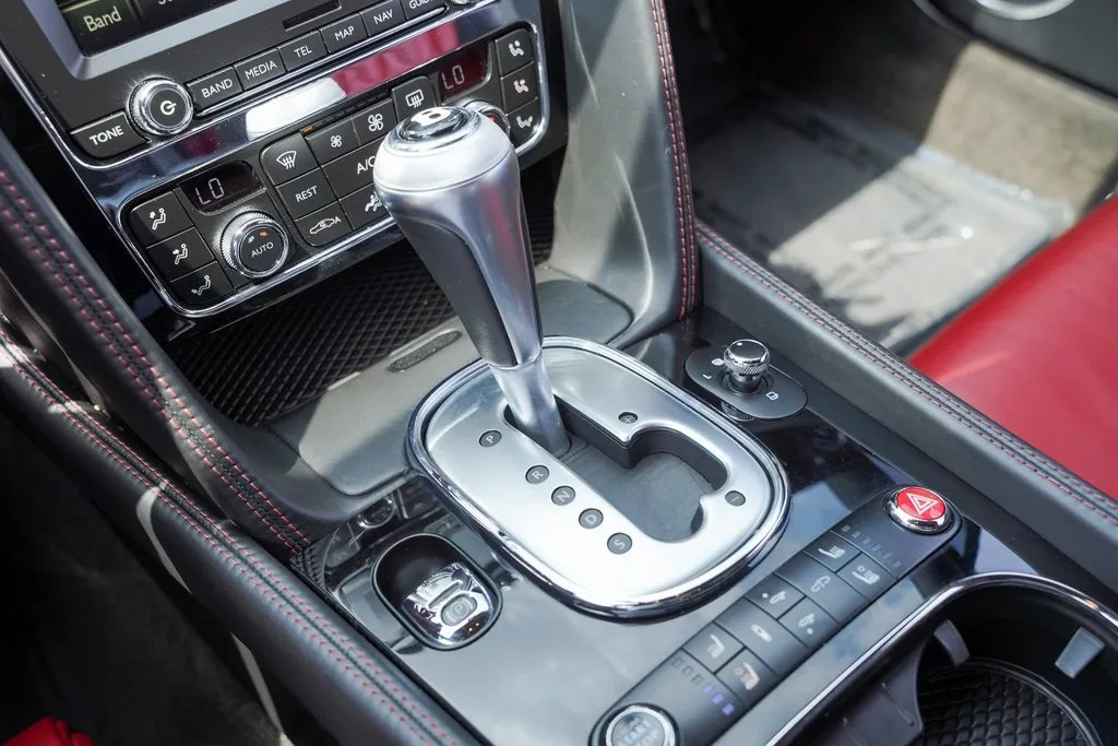 2015 Bentley Continental GT V8 S photo 21