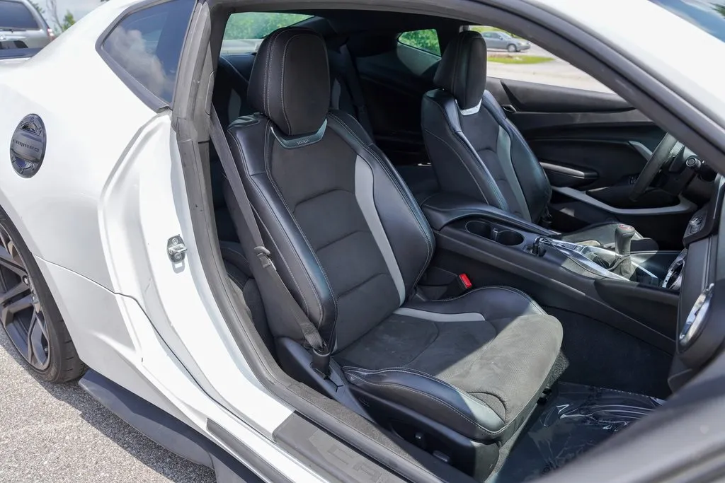 2020 Chevrolet Camaro SS 1LE photo 25