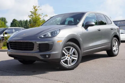 Photos of 2016 Porsche Cayenne for sale in Bloomington, IN at Foreign Auto Connect