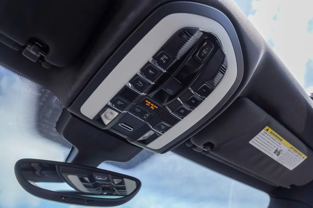 2016 Porsche Cayenne Base photo 10