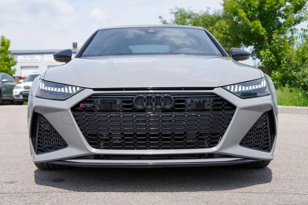 2022 Audi RS 7 Avant Base photo 6