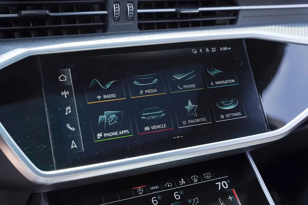 2022 Audi RS 7 Avant Base photo 9