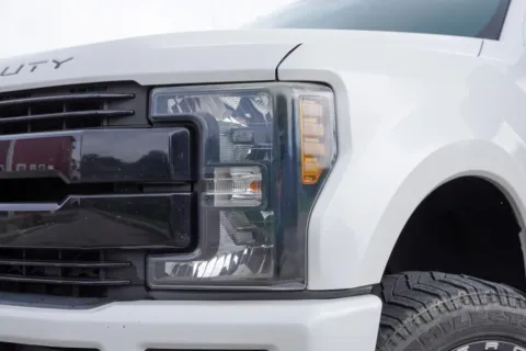 More photos of 2019 Ford F-250SD Lariat at Foreign Auto Connect, IN