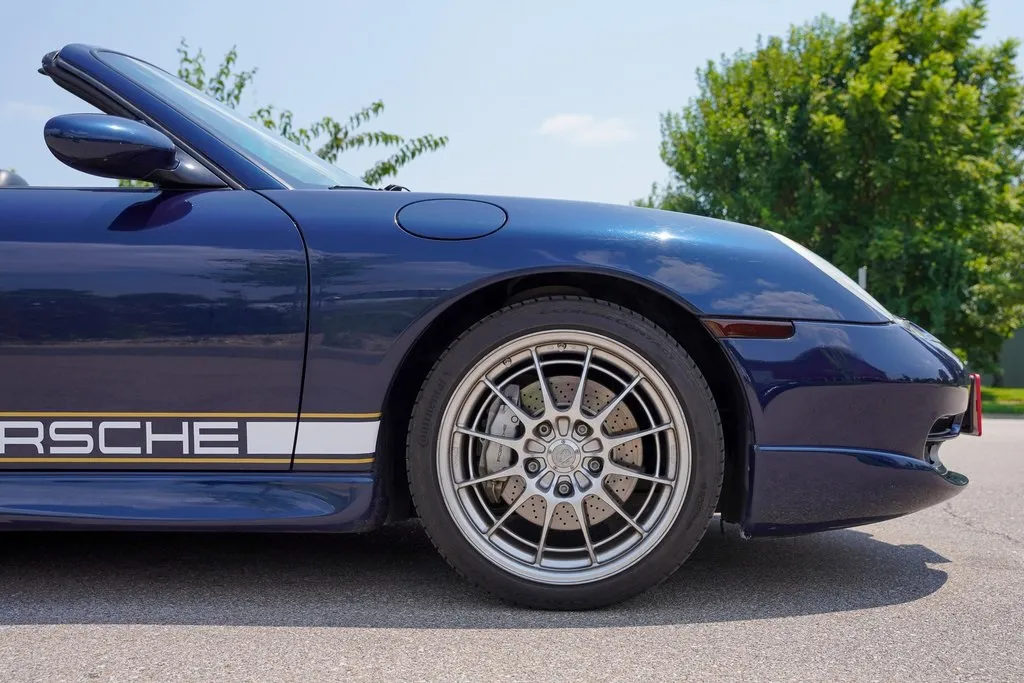 2000 Porsche 911 4 photo 20