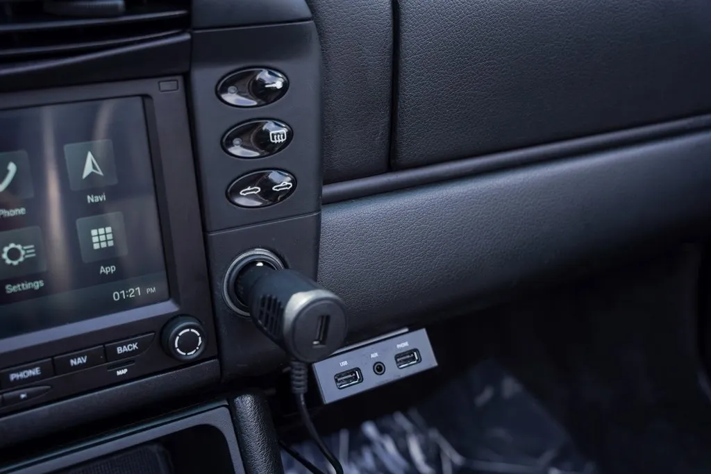 2000 Porsche 911 4 photo 10
