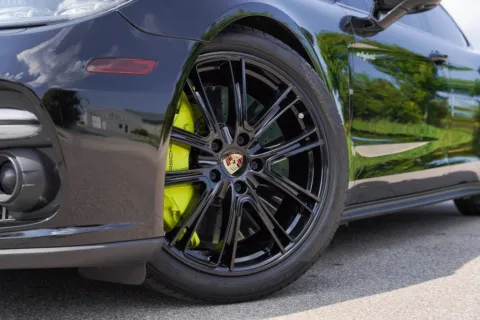 More photos of 2018 Porsche Panamera E-Hybrid Turbo S at Foreign Auto Connect, IN