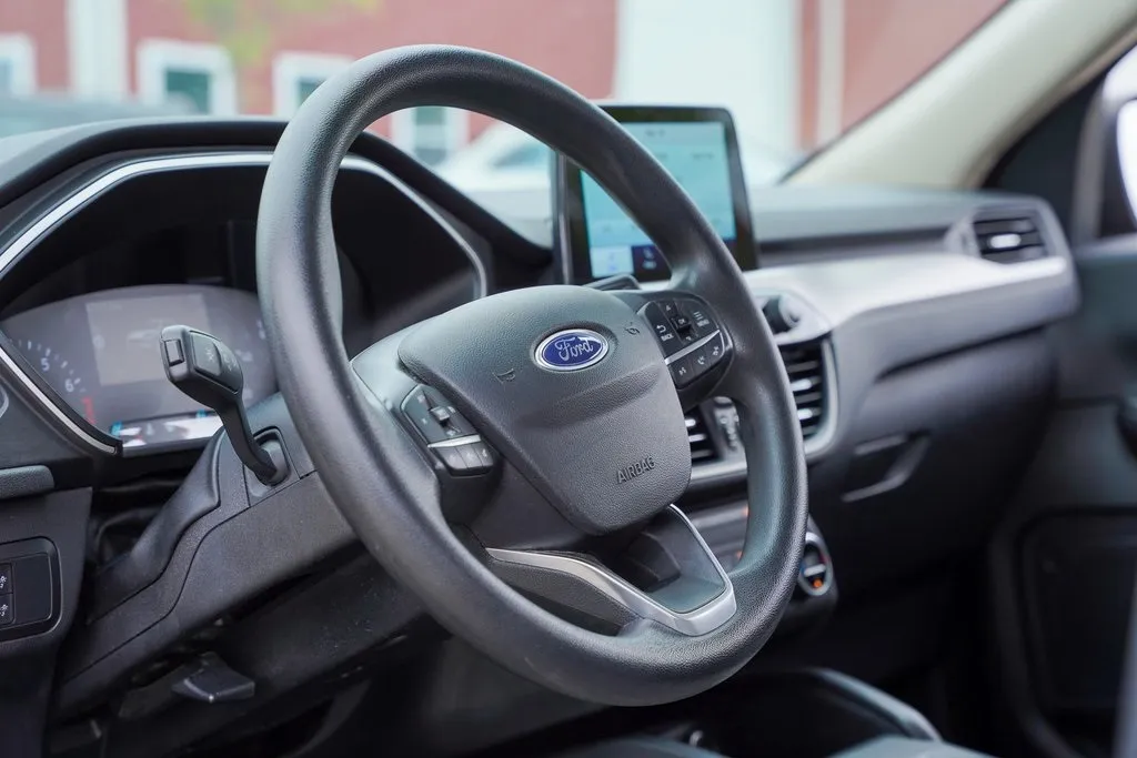 2020 Ford Escape SE photo 5