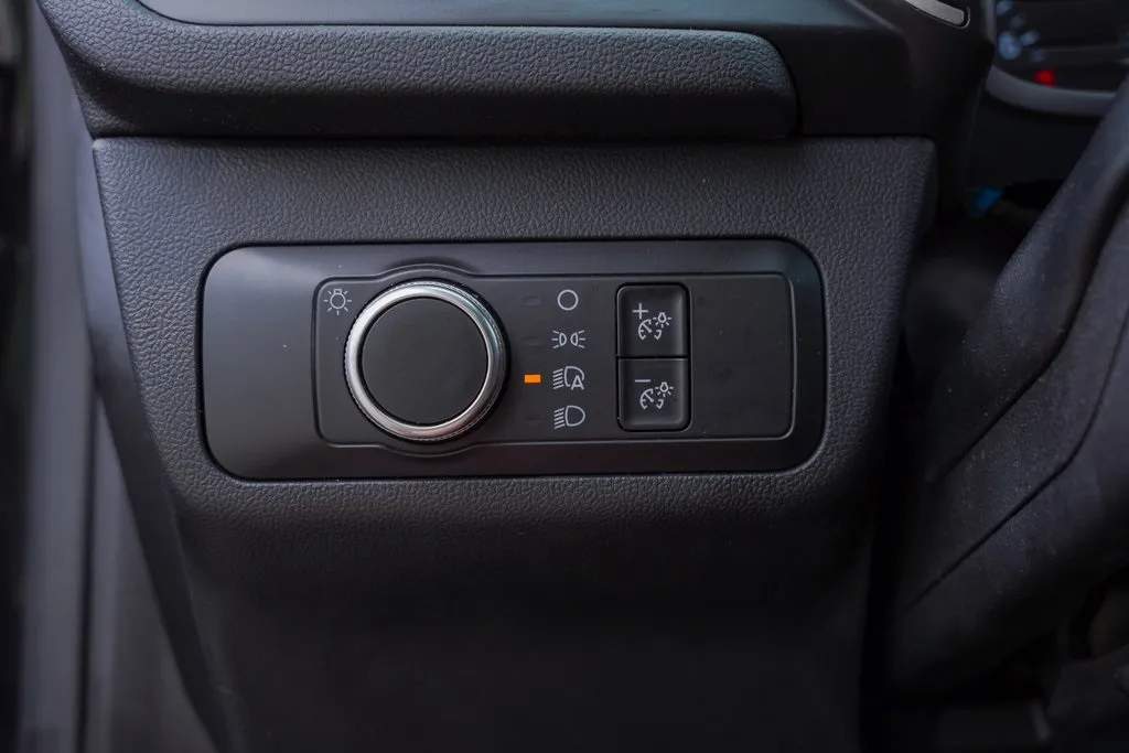 2020 Ford Escape SE photo 6