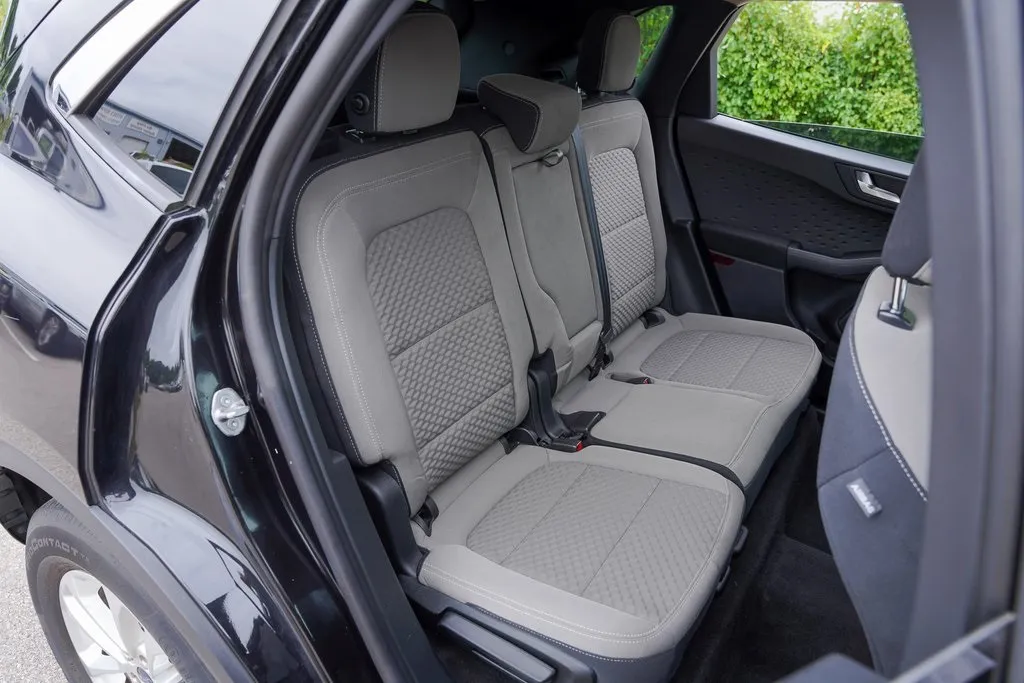 2020 Ford Escape SE photo 25