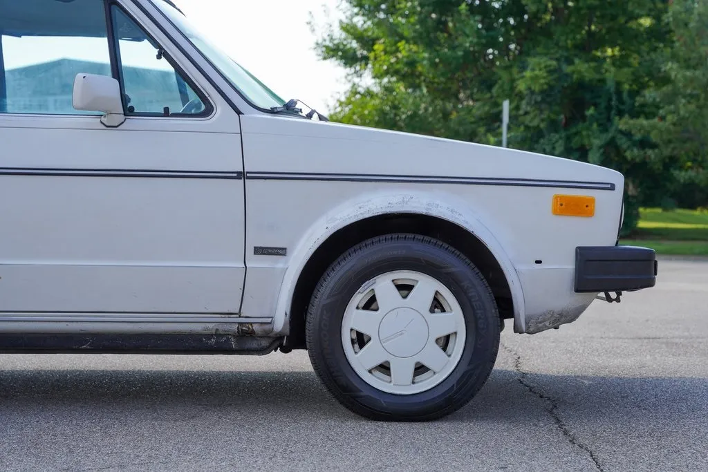 1987 Volkswagen Cabrio Base photo 13