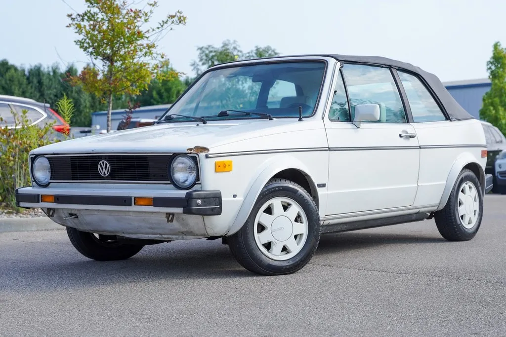 1987 Volkswagen Cabrio Base photo 18